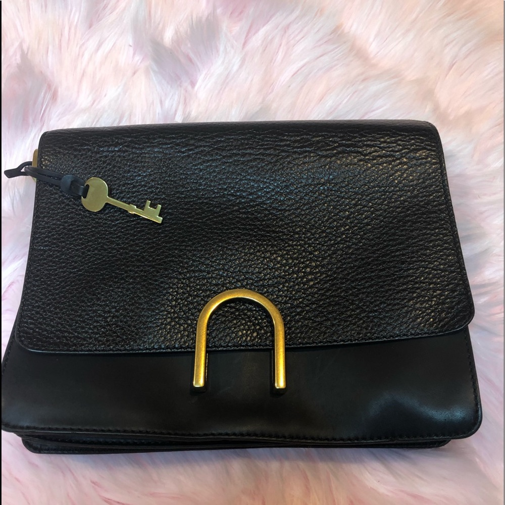 Fossil Finley leather messenger shoulder bag black